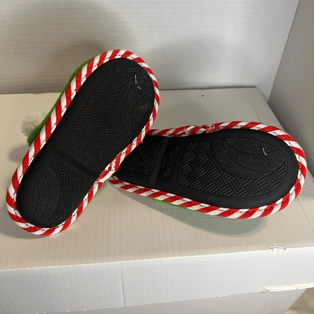 NWOT Grinch Slippers, So Cute, Kids, Christmas, Size 11/12